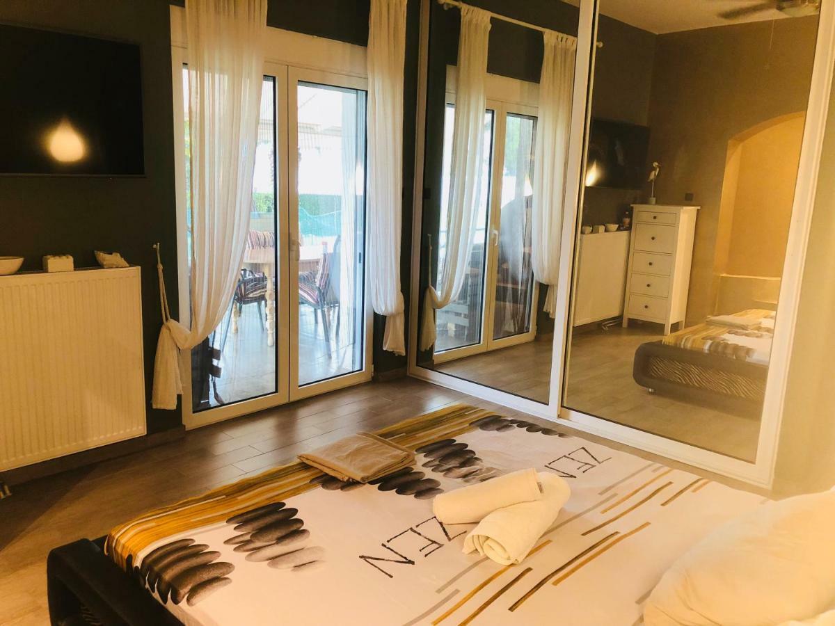 Zoza Luxury Villa Isthmia By The Sea With Private Pool Kalamáki Kültér fotó